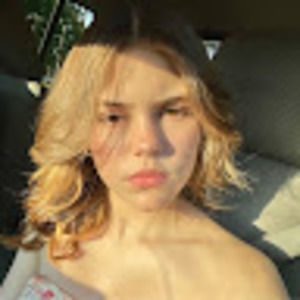 Meet your Posher, Lily